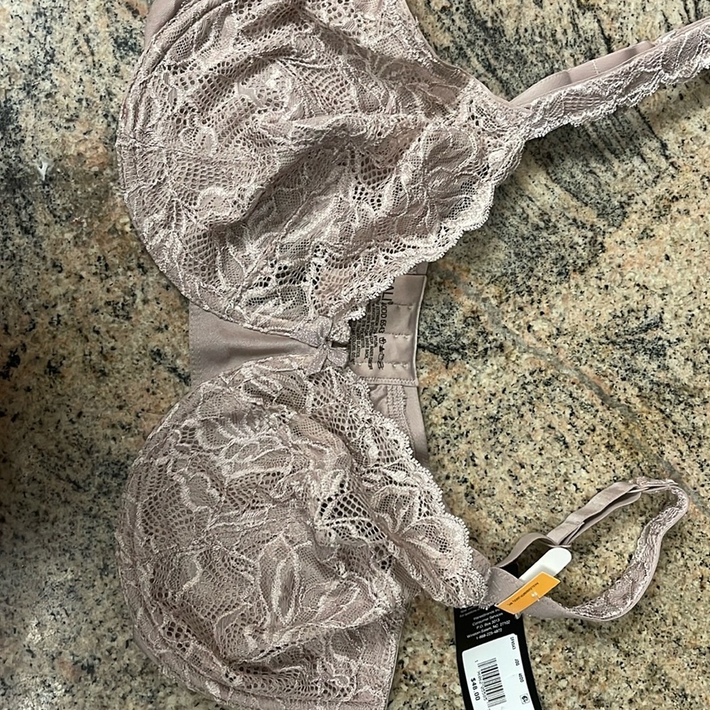 Bali new with tags pinkish tan color